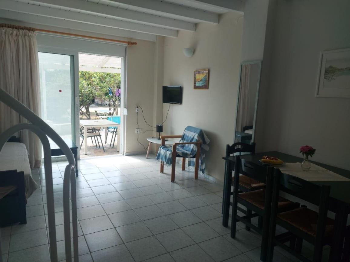 Antonis Apts, Physio Fitness Retreats Πλακιάς Εξωτερικό φωτογραφία
